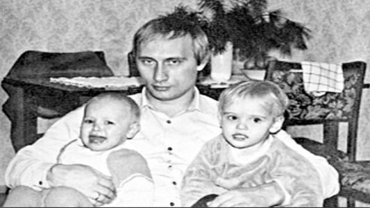 Sancionadas por el mundo y resguardadas por su padre: ¿quienes son las hijas de Vladimir Putin?