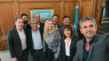 La mesa política encabezada por Karina Milei se volvió a reunir en Casa Rosada este martes, con la crisis económica internacional y la agenda legislativa como ejes. Foto: Presidencia.