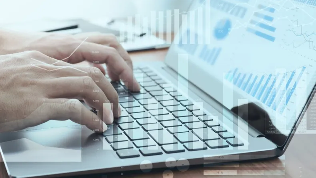 El análisis de tendencias y comportamientos de compra de las personas es esencial para el éxito de todo eCommerce.&nbsp; (Shutterstock)