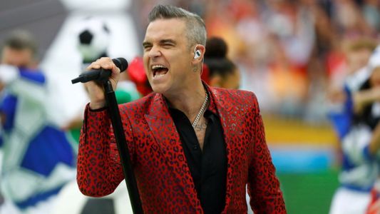 Robbie Williams la rompió en la apertura del Mundial de Rusia 2018