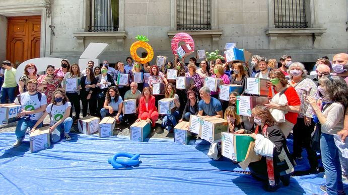 Costa Salguero: presentan más de 50 mil firmas por la creación de un parque público