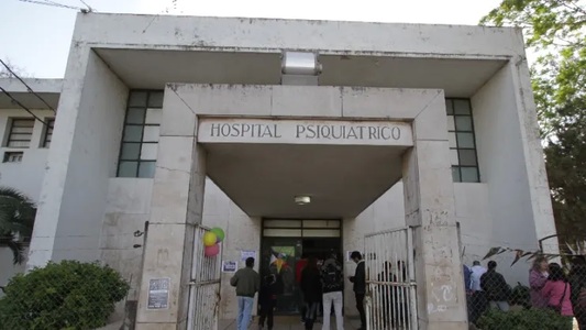 Brutal ataque a dos policías en Santa Fe: le arrancó el dedo a uno, le partió la cabeza a otro y murió a las pocas horas