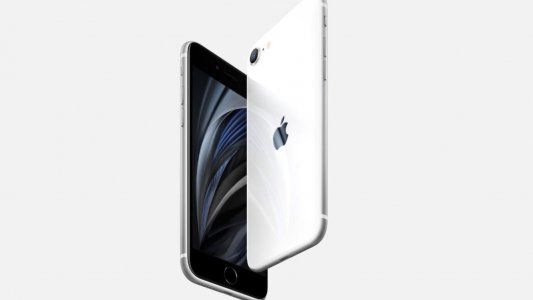 Apple presentó su nuevo modelo barato de iPhone: 400 dólares y buenas prestaciones