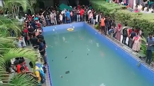 Tormenta política en Sri Lanka: un tesoro secreto, un palacio real tomado y una inflación sin freno