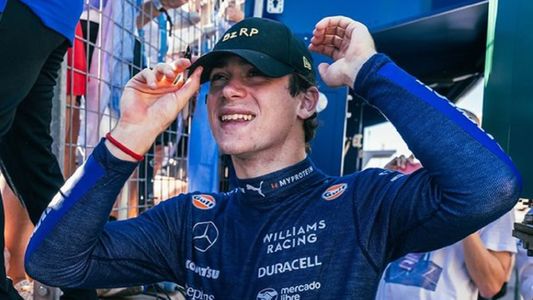 Mientras se pasea con la China Suárez por Madrid, Franco Colapinto intentó conquistar a una periodista