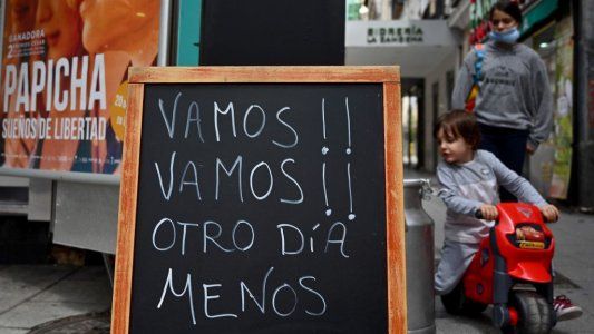 España da otro paso clave para salir del aislamiento: habilita el ingreso de turistas y anuncia la vuelta del fútbol