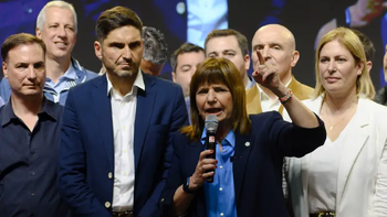 Tres ataques mafiosos en una semana: el plan de Pullaro y Patricia Bullrich para combatir al narco en Rosario