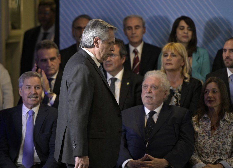 El Presidente y el Gabinete asisten a la capacitación de género prevista en la Ley Micaela