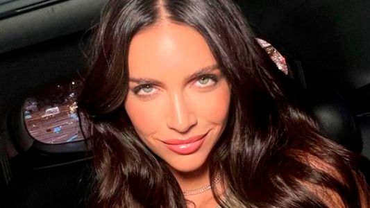 El significativo tatuaje que se hizo Zaira Nara al aire en su streaming