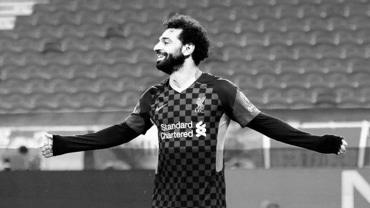 Liverpool le ganó 2-0 a Leipzig en Budapest y puso un pie en los cuartos de final de la Champions League