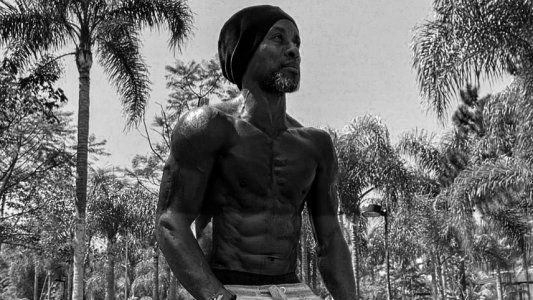 El impactante estado físico de Zé Roberto, subcampeón del mundo e histórico de la selección brasileña