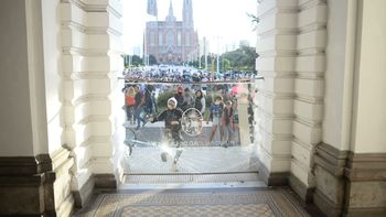 Incidentes en La Plata en la marcha por la nena asesinada. Incidentes en La Plata en la marcha por la nena asesinada.
