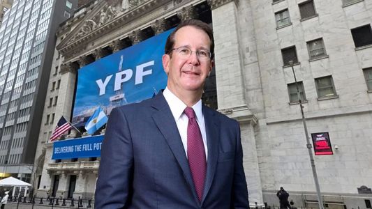 Juicio por YPF: Burford pidió declarar en desacato a Argentina y el Gobierno denunció hostigamiento