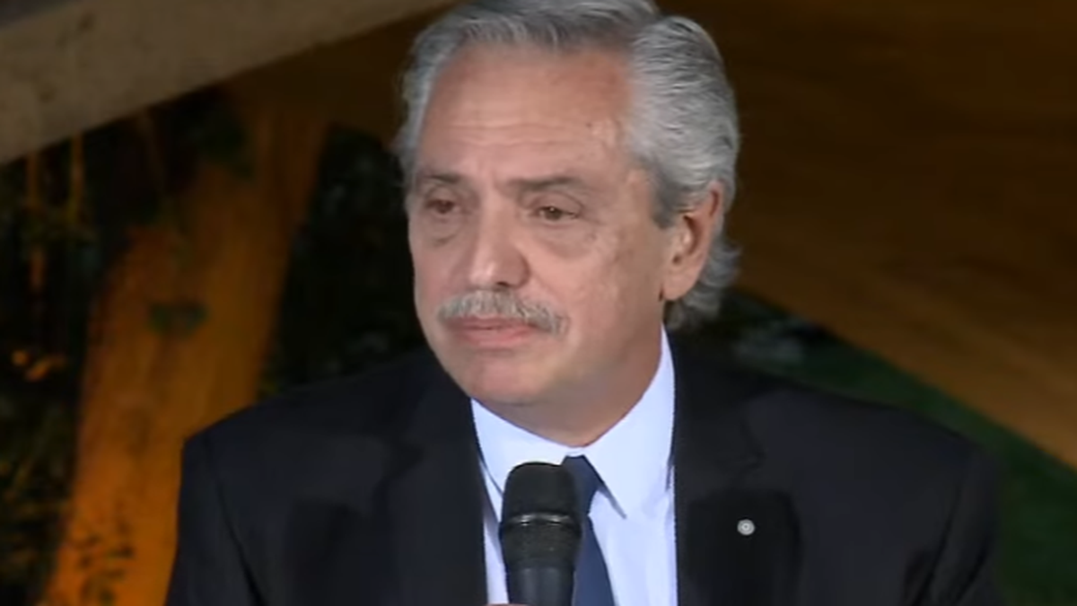 ¡La pucha que vale la pena estar vivo!: Alberto Fernández se emocionó en un acto en Mar del Plata. (Captura)