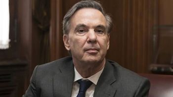 Miguél Ángel Pichetto desacreditó como interlocutor del Gobierno al economista Federico Sturzenegger. (Foto: archivo)