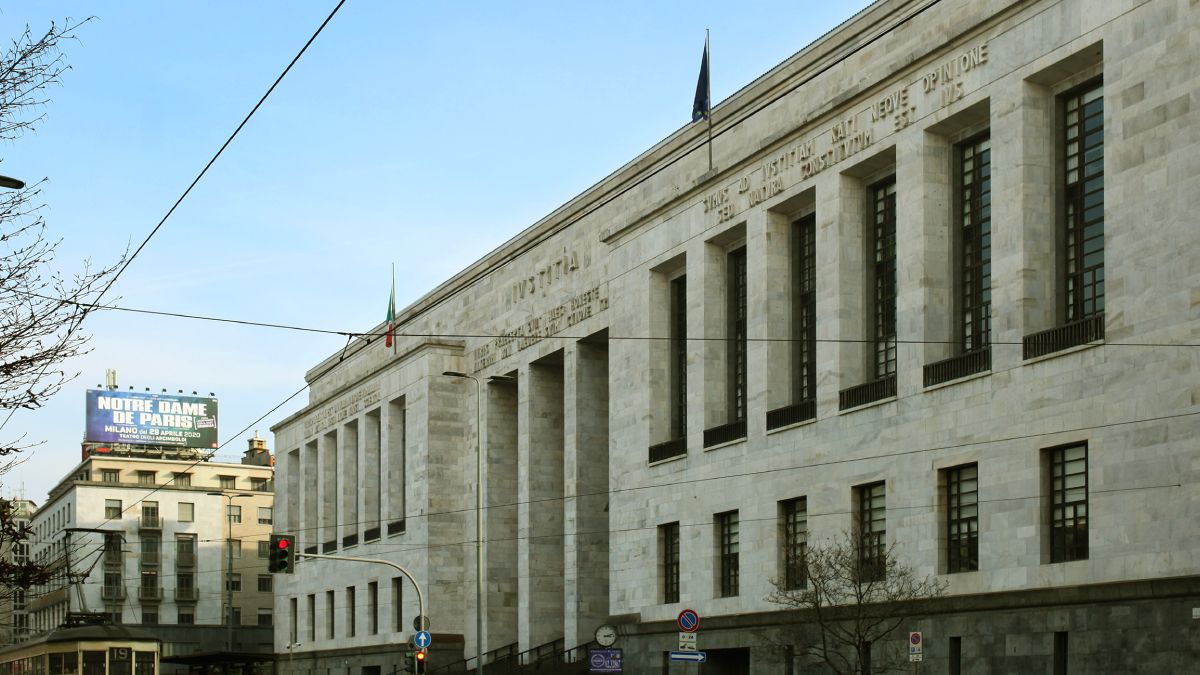 El Palacio de Justicia de Milán dictaminó la pena para Robinho.