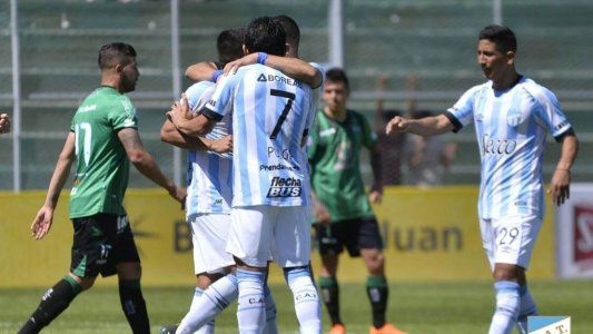 Atlético Tucumán le ganó 3 a 1 a San Martín en San Juan y quedó como único líder