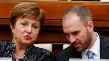 Llega la misión del FMI para negociar un nuevo acuerdo con la Argentina