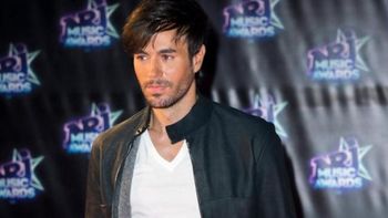 Bochornoso playback de Enrique Iglesias se vuelve viral