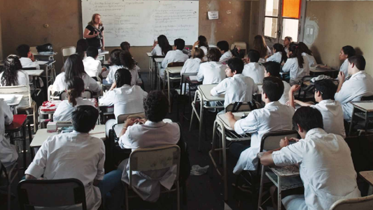 En los últimos cuatro años, el abandono escolar disminuyó un 9,3% en secundaria