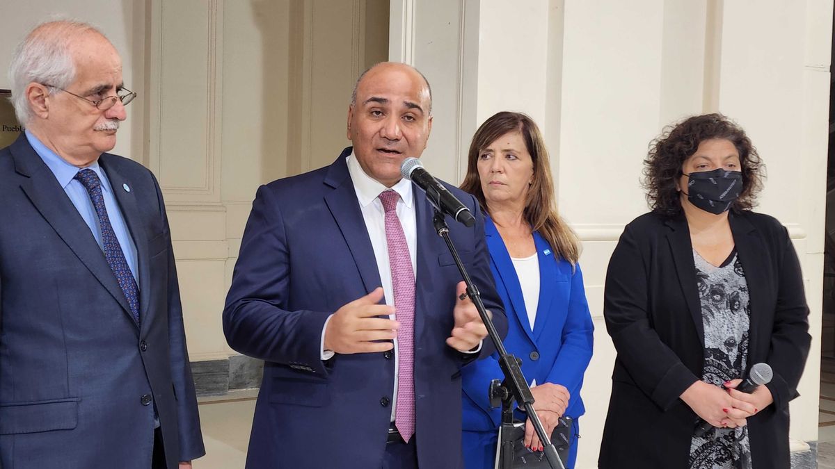 Conferencia de prensa en Casa Rosada.