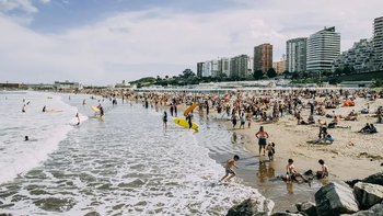 Por qué 5 de cada 10 argentinos no se van a ir de vacaciones: el impacto en Pymes