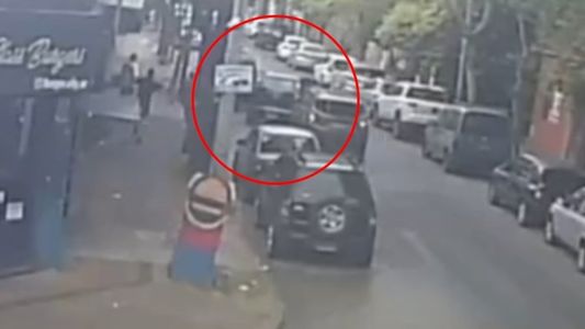 Escapó de la custodia, robó un auto, chocó a una pareja y terminó recapturado