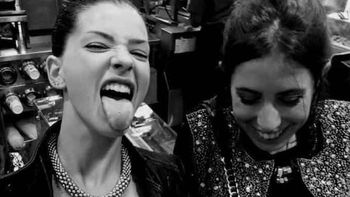 la china suarez se hizo un nuevo tatuaje en homenaje a sofia sarkany