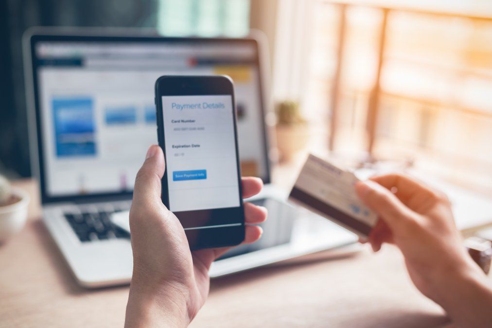 Comercio electrónico: otro dato relevante del CyberMonday 2023 fue que el 77% de los consultados por CACE aseguró haber hecho compras en otros eventos de descuentos especiales. (Foto archivo)