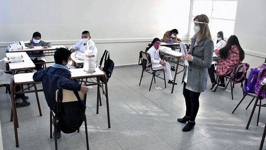 Paritaria docente 2022: el Gobierno ofreció un aumento del 45,46% y los gremios definirán la propuesta este viernes