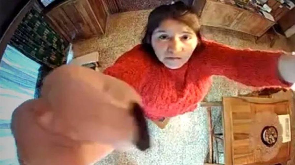 Esta es la cuidadora María Laura Chodilef que maltrataba a la jubilada en Bariloche. (Fuente de la foto: Diario de Río Negro)