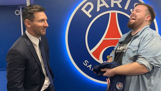 Messi, en Twitch: del no sé cómo es esto a los problemas para autografiar la camiseta