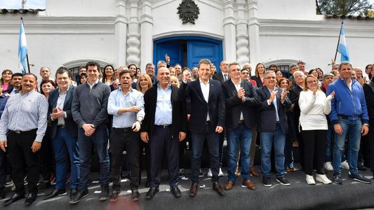 El peronismo se encolumna detrás de Massa y ya se ve en el balotaje con Milei