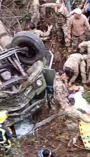 Desbarrancó un camión del Ejército: la principal hipótesis del accidente que dejó 4 soldados muertos