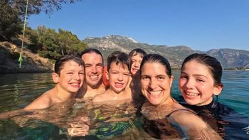 Una familia viaja por el mundo para guardar recuerdos visuales antes de que sus hijos se queden ciegos