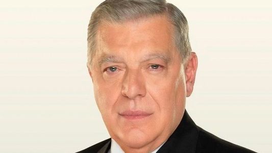 Santo Biasatti vuelve a conducir un noticiero en un canal de aire