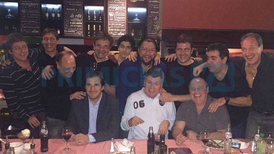 Carlín Calvo se reunió con amigos en una noche especial