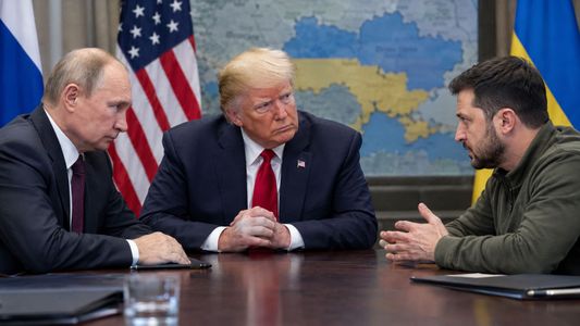 Rusia aceptó reanudar conversaciones tripartitas de paz con Ucrania y puso fecha para la reunión