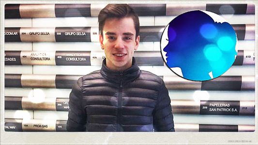 Agustín mostró el listado de sus 99 chicas y dijo con qué famosa le gustaría llegar a 100