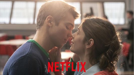 Netflix estrenó una romántica miniserie de los creadores de Elite
