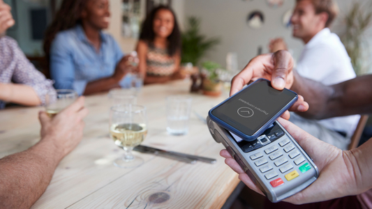 Verano con descuentos de hasta 30%: una por uno, los beneficios de bancos y billeteras digitales