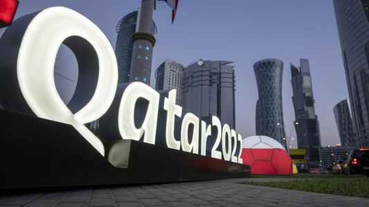 Mundial Qatar 2022: detienen a 60 trabajadores extranjeros que protestaban por no recibir su salario