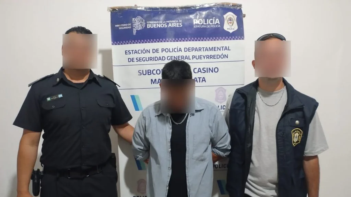 El delincuente detenido tras usar las tarjetas robadas.