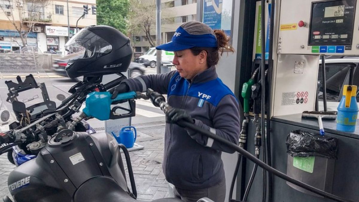 Se normalizará el servicio de naftas. (Foto: NA)