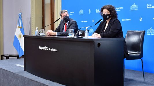 El Gobierno anunció que aplicará una tercera dosis y que permitirá el ingreso de turistas vacunados