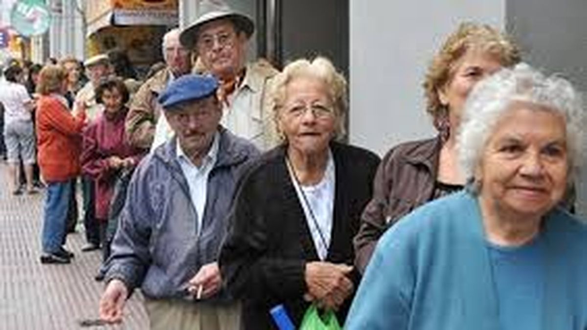 De cuánto serán las jubilaciones, pensiones y AUH en enero 2026 tras del dato de inflación.