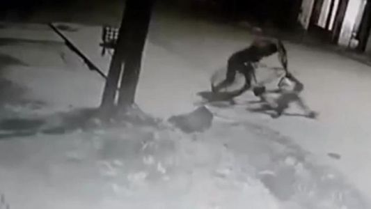 Le robaron la bici, golpeó al ladrón y lo mató: qué condena podría recibir