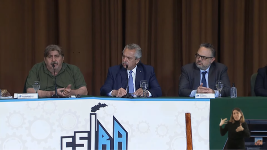 Alberto Fernández volvió a apuntar contra Mauricio Macri y envió un mensaje interno para su Gobierno