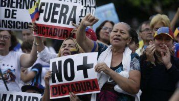 Represión en Venezuela: una joven murió de un disparo durante la marcha opositora