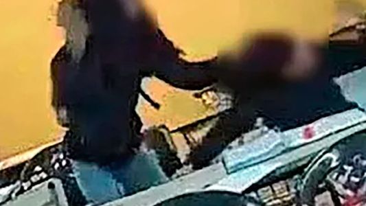 Bullying extremo en Paraná: una adolescente fue atacada en el aula por ser linda y chetita